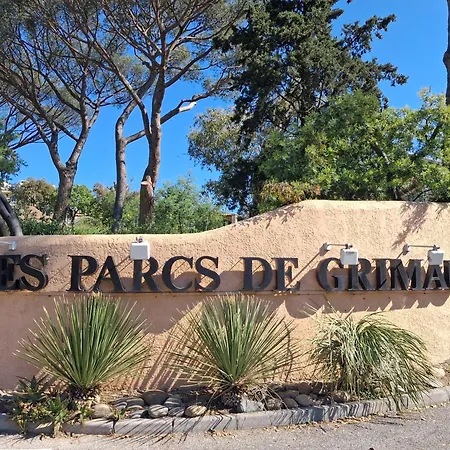 Joli Les Parcs De - Piscine Grimaud