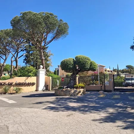 Joli Les Parcs De - Piscine