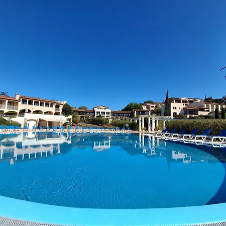 Joli Les Parcs De - Piscine Grimaud