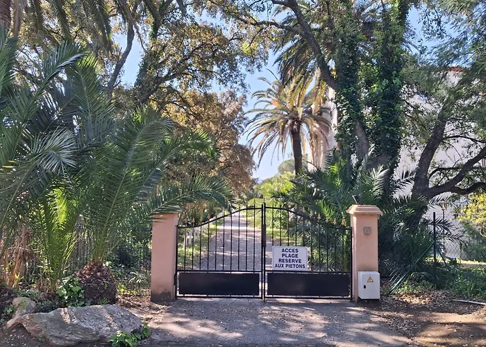 Joli Les Parcs De - Piscine